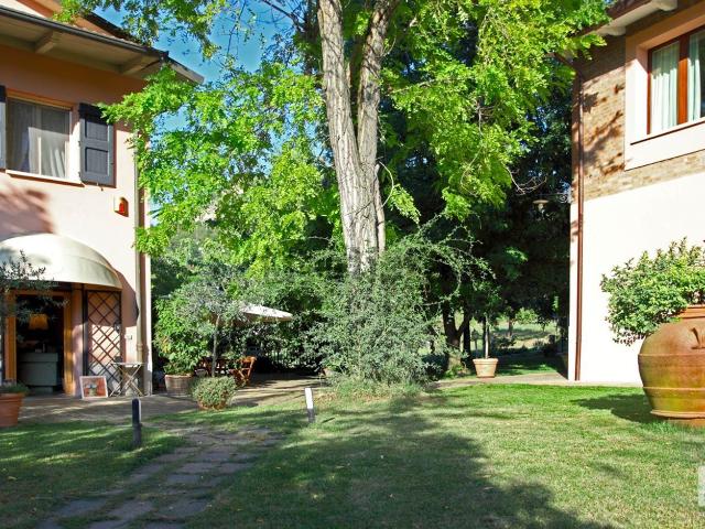 Costruzione in vendita di m² in Via Setta, 19