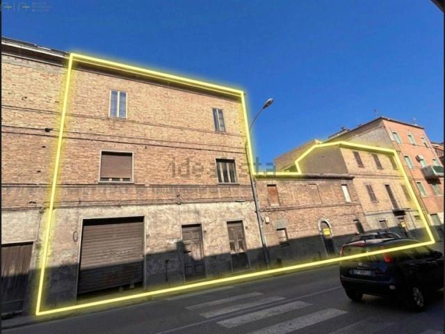 Costruzione in vendita di m² in Via Silvio Pellico, 170