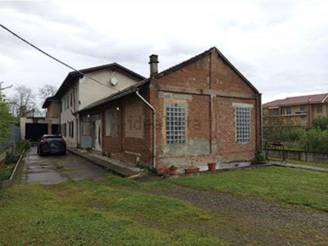 Costruzione in vendita di m² in Via Tortona, 78