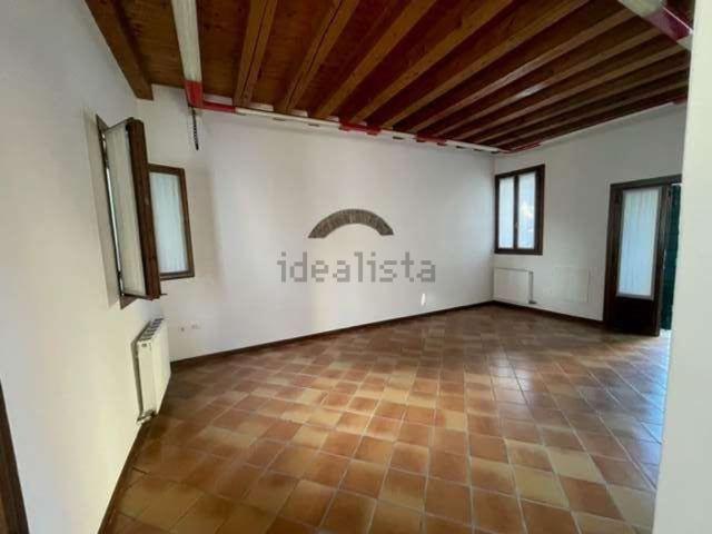 Costruzione in vendita di m² in Via Ubaldo Bregolini, 21
