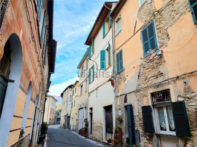 Costruzione in vendita di m² in Via Umberto I, 31