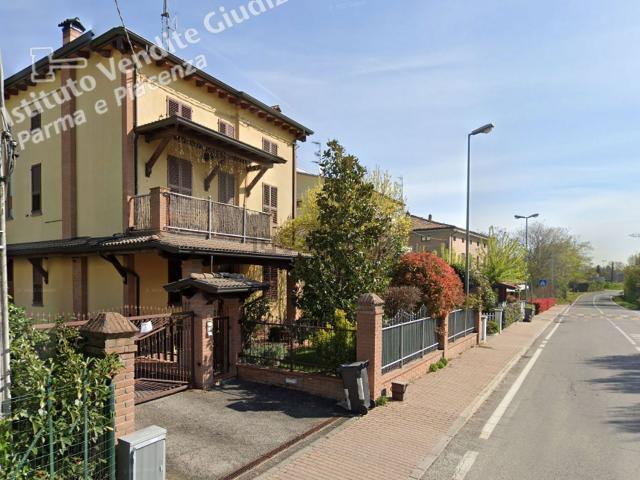 Costruzione in vendita di m² in Via Varano, 82