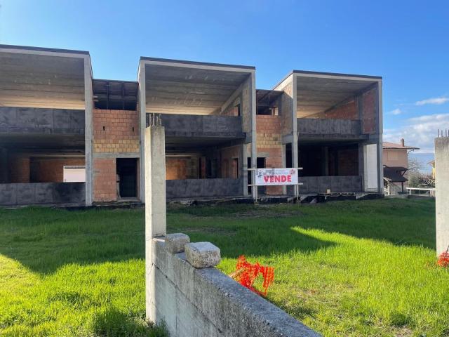 Costruzione in vendita di m² in Via Vestina
