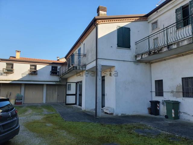 Costruzione in vendita di m² in Via Verona