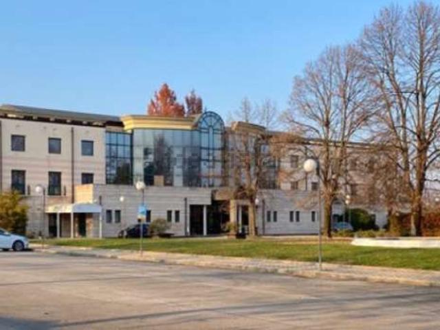 Costruzione in vendita di m² in Via Villa Varda