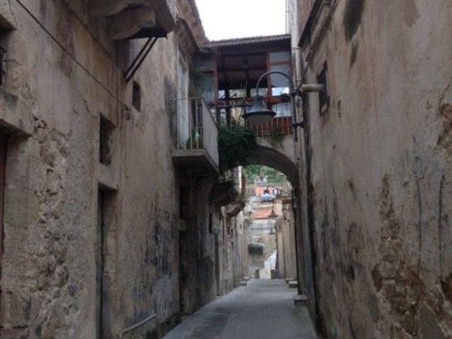 Costruzione in vendita di m² in Via Vincenzo Albanese