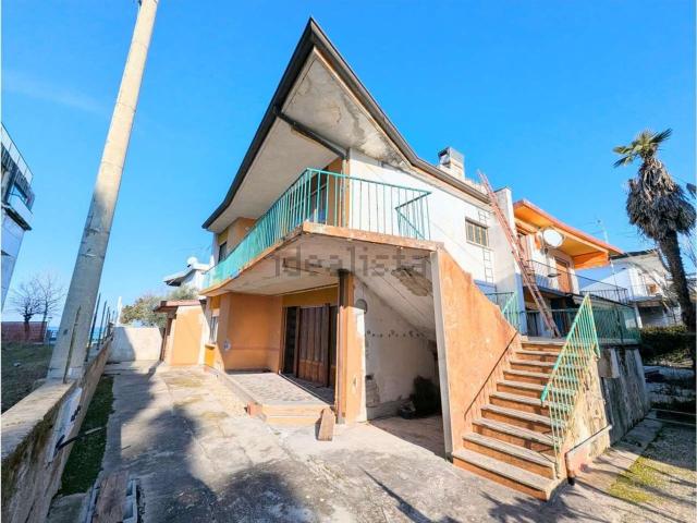 Costruzione in vendita di m² in Viale Argine Moreri