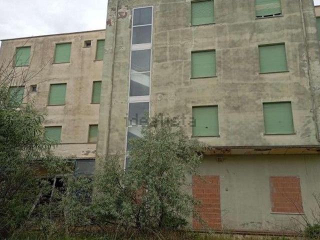 Costruzione in vendita di m² in Viale Giosuè Carducci, 272