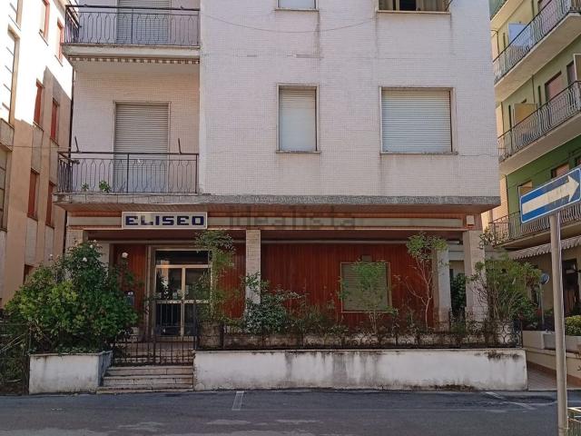 Costruzione in vendita di m² in Viale Fonte Anticolana, 15