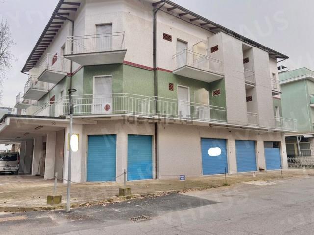 Costruzione in vendita di m² in Viale Litorale Marina