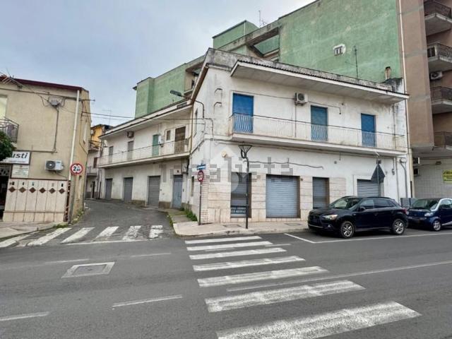 Costruzione in vendita di m² in Viale Regina Margherita, 34