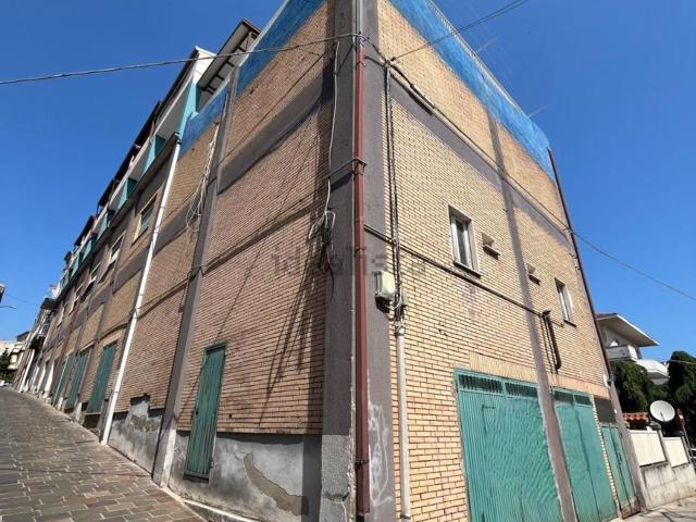 Costruzione in vendita di m² in Vico VII Umberto I
