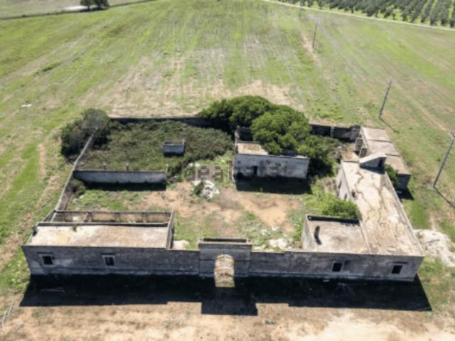 Costruzione in vendita di m² in Vico Quercia