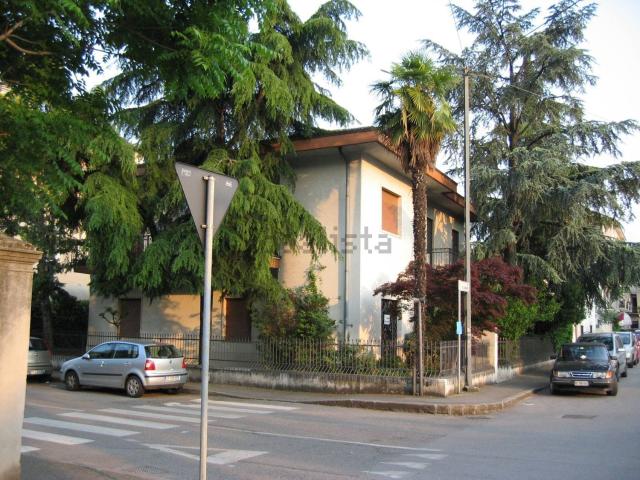 Costruzione in affitto di m²