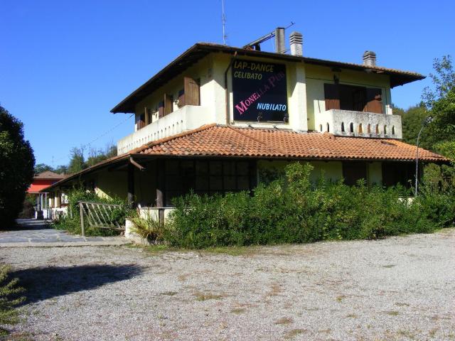 Costruzione in affitto di m² in Via Borgomanero