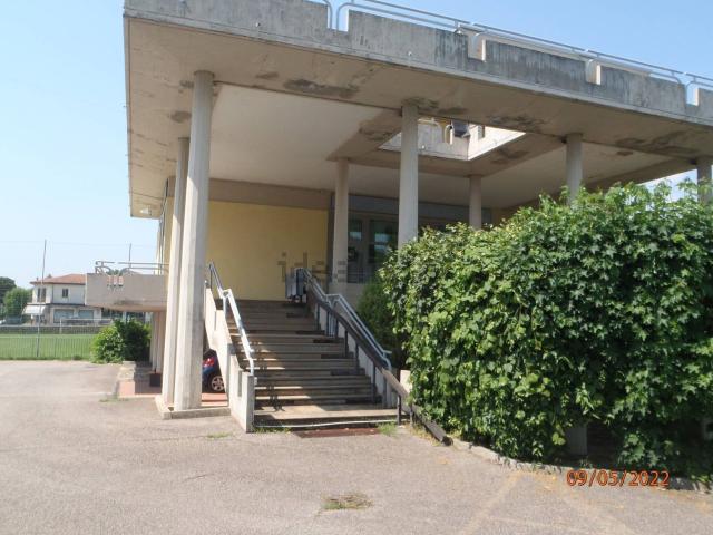 Costruzione in affitto di m² in Via Roma