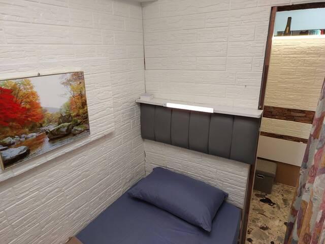 Cosy / Affordable Room
