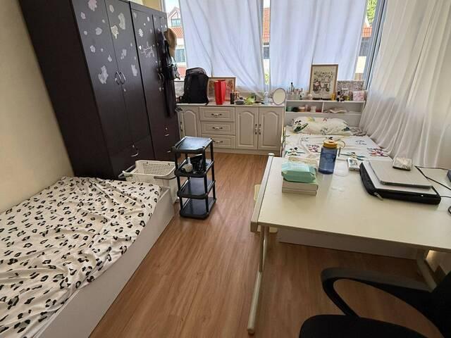 Cosy and Big Room for Students/Interns Single or sharing
