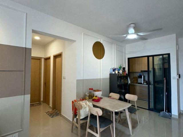 Cosy and Fully Furnished Master Room near KL North