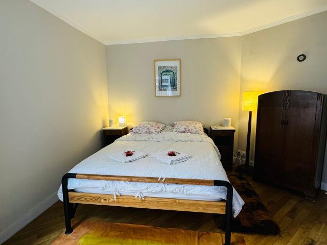 Cosy, central, quiet, romantic, design Flat, Paris Amsterdam Apartments for Rent