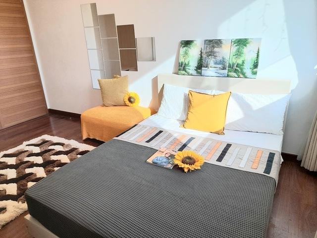 Cosy Condo Queen Room with Private Bathroom, Expats Unit. CBD Downtown/Raffles place MRT
