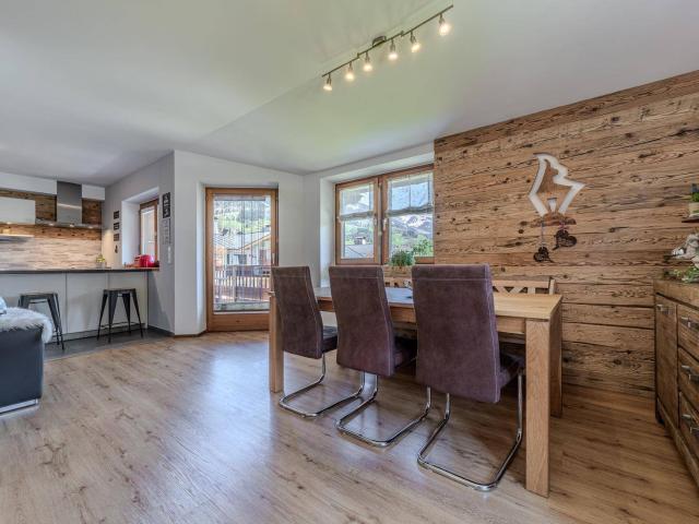„Cosy Living“ – Charmante Dachgeschosswohnung in Aurach