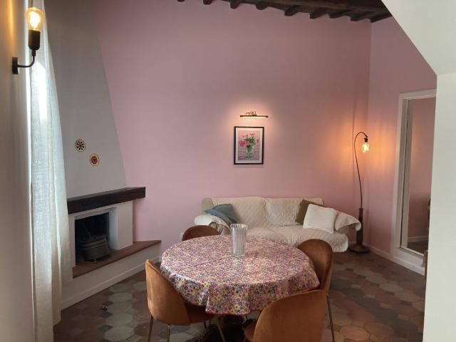 Cosy penthouse in Monti district Cribmed