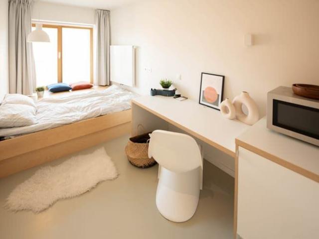 Cosy student room with balcony Immediately free