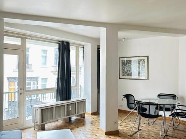 COSY STUDIO, FULLY FURNISHED ON RUE ROYALE