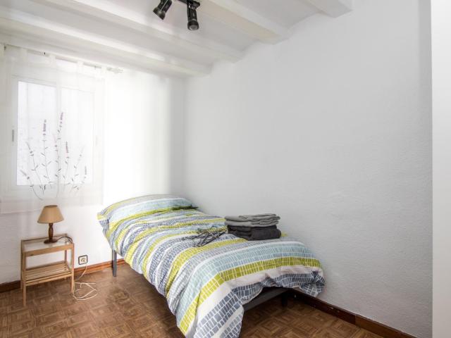 Cosy single bedroom, not far from Universitat de Barcelona