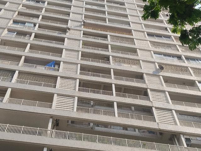 Cosmos Majestic 3 Bedroom 1200 Sq. Ft. Apartment in Prabhadevi Mumbai Listing ID: #9699