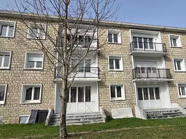 Cosne Cours sur Loire 58200 Achat / Vente immeuble au dernier étage terrasse