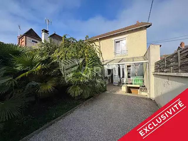Cosne Cours sur Loire 58200 Achat / Vente maison 8 pièces t8 au dernier étage terrasse