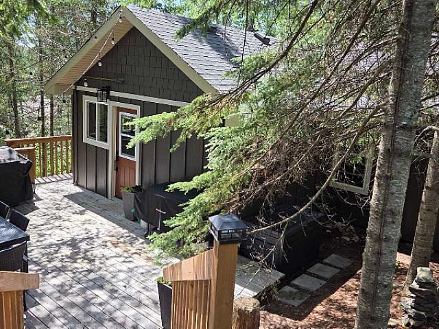 Cottage On Granite Lake Ontario