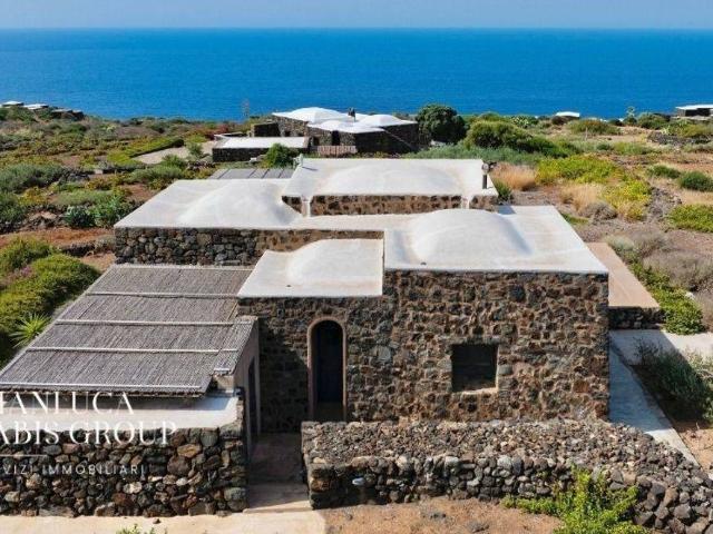 Cottage di lusso in vendita Contrada Nika, Pantelleria, Sicilia