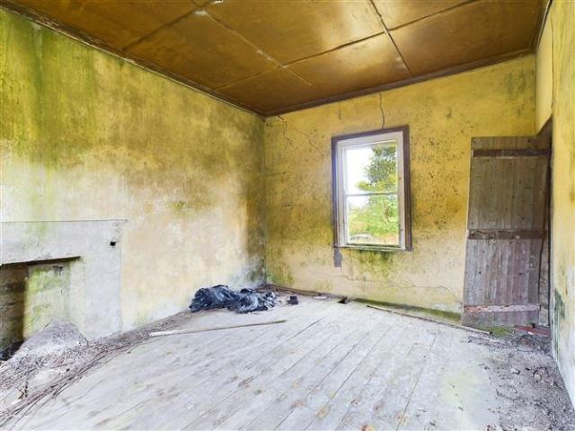 Cottage In Tullagower, Folio CE31899F, Kilrush, Co. Clare Sherry FitzGerald McMahon 4835 MyHome. Ie Residential