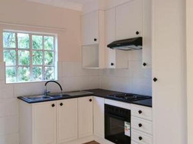 cottage to rent in glen austin