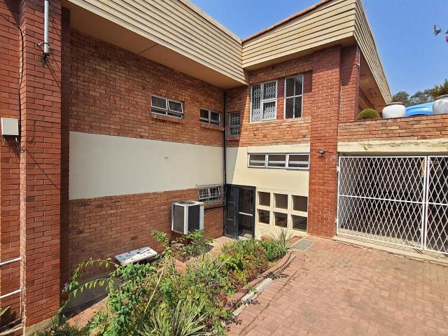 Cottage to rent in Westville