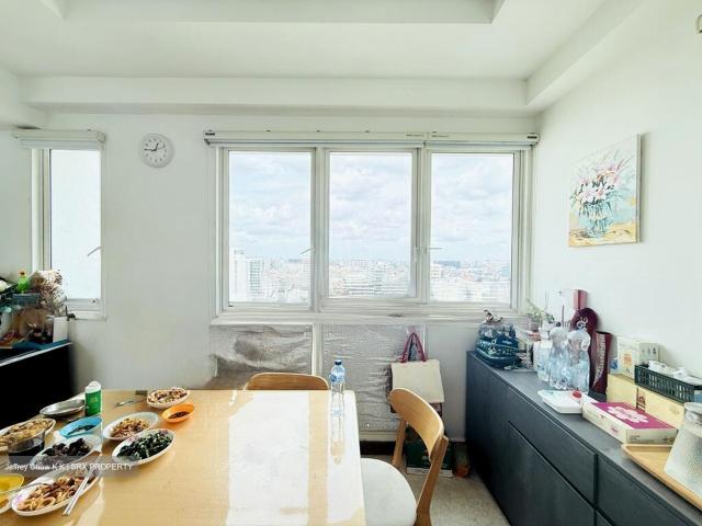 Cote D'azur D15, Condominium