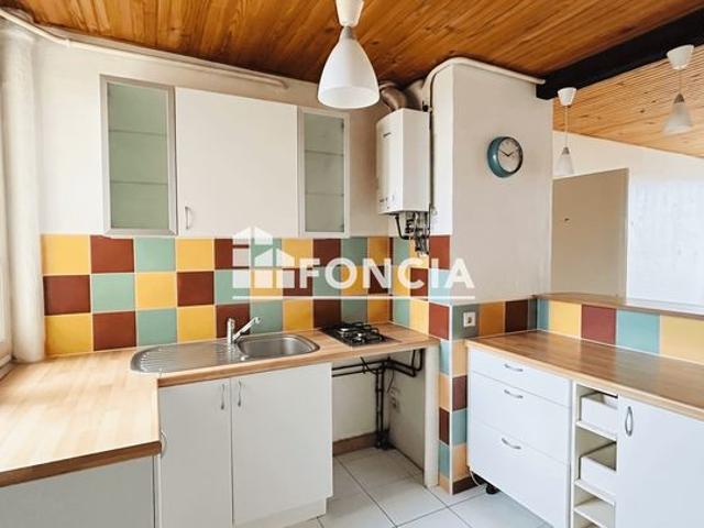Côte pavée t3 dernier etage