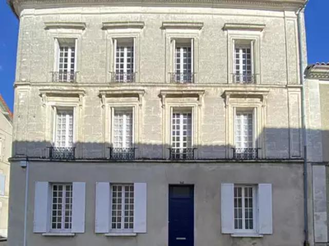 Côteaux du Blanzacais 16250 Achat / Vente maison 8 pièces t8