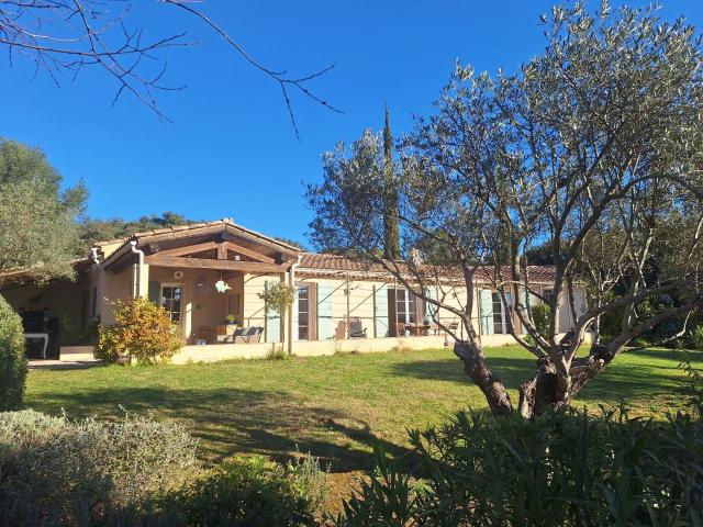 Cotignac Tres Belle Villa Avec Terrain Constructible 170m² Cotignac