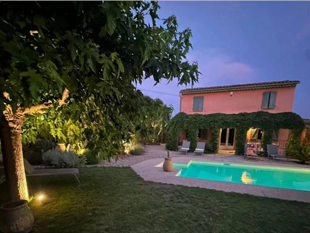 COTIGNAC VILLA DE CHARME AVEC APPARTEMENT INDEPENDANT