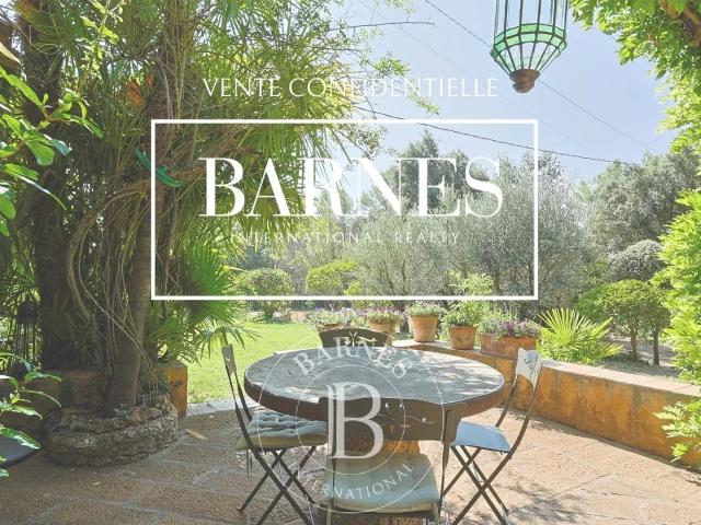 Cotignac – Bastide provençale d’exception avec vignoble bio. 410m² Cotignac