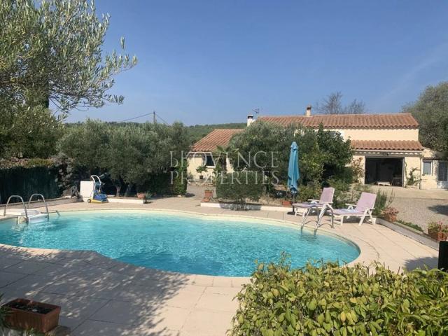 Superbe villa de 157 m² avec piscine à Cotignac