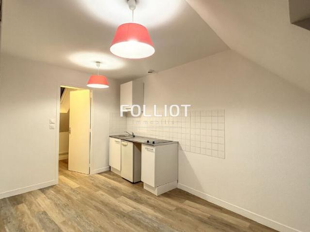 COUTANCES: appartement T1 14 m� en location