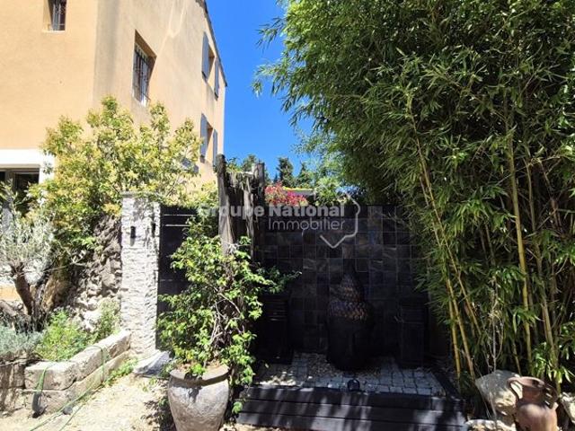 COUTHEZON MAS 145 M² AVEC JARDIN + PISCINE
