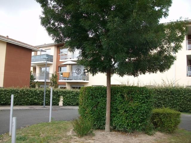Coutras T2 de 39 m2 avec jardin et 1 place de parking