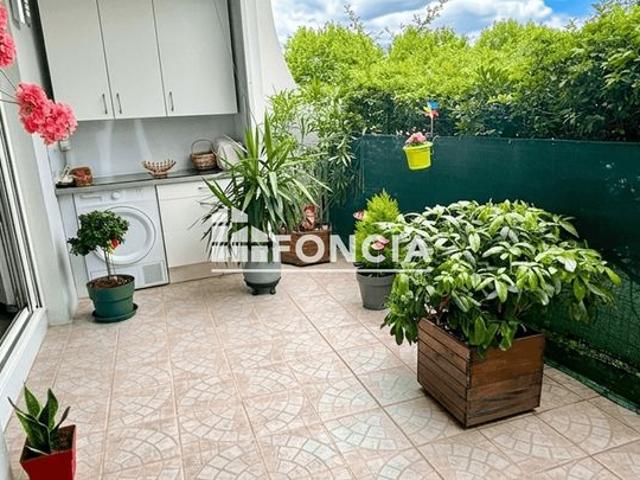 Couchant T3 de 34m2 avec sa terrasse de 30m2 parking privé
