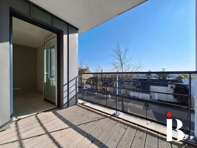 COUERON BOURG T2 RECENT